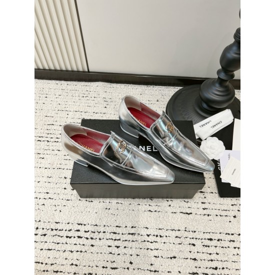CHANEL Pumps and Slingbacks