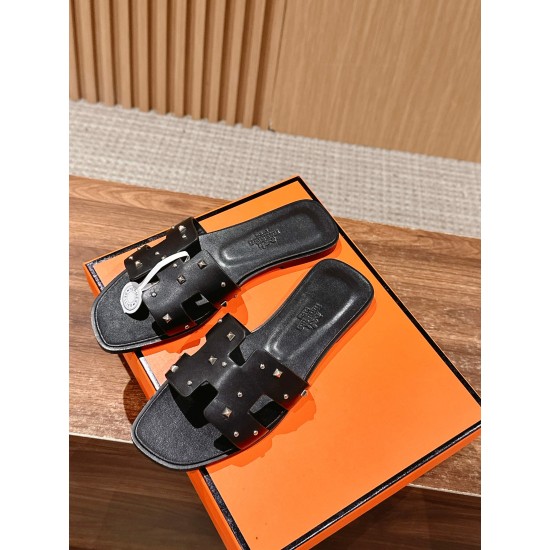 Hermes Slippers