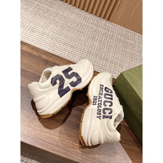 Gucci Sneakers