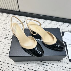 CHANEL Pumps and Slingbacks