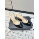 CHANEL Pumps and Slingbacks