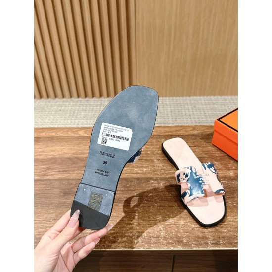 Hermes Slippers