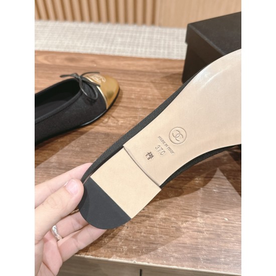 CHANEL Ballerinas