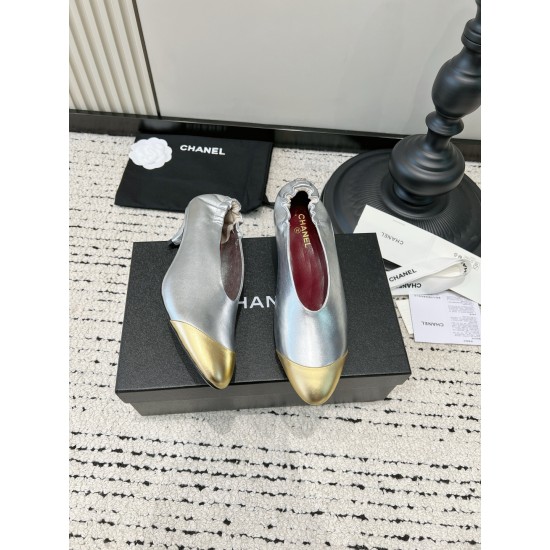 CHANEL Pumps and Slingbacks
