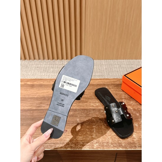 Hermes Slippers