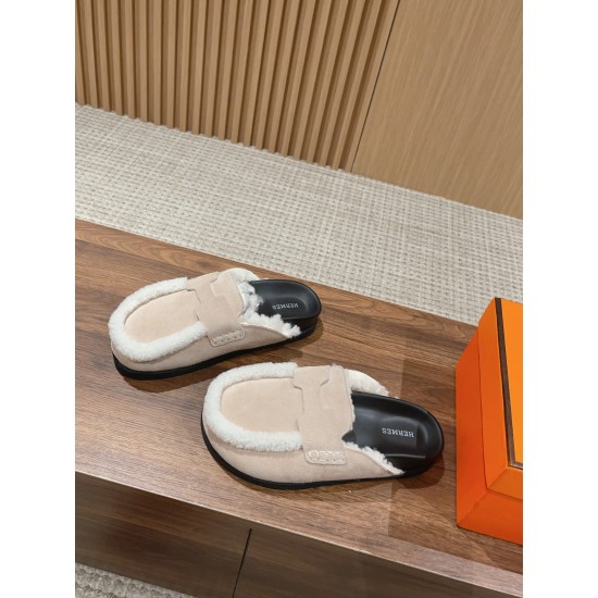 Hermes Iota mule