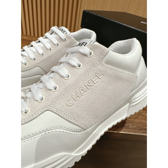 CHANEL Sneakers