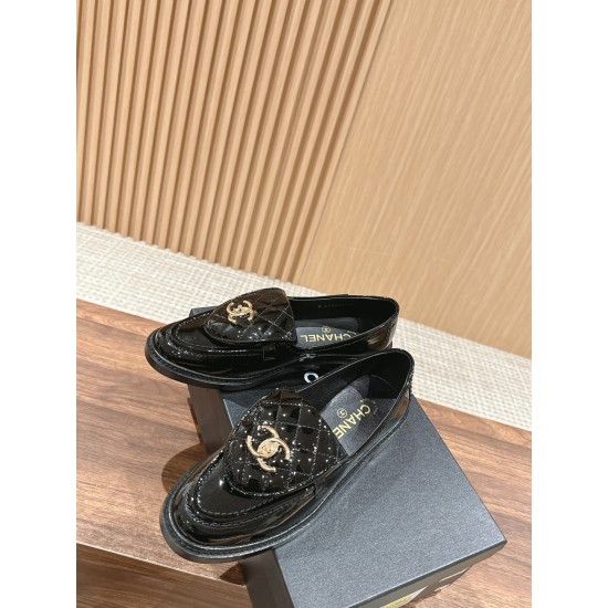 CHANEL Loafers