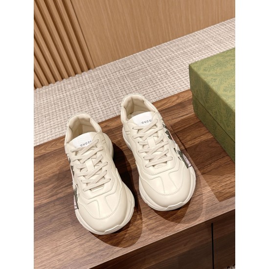 Gucci Sneakers