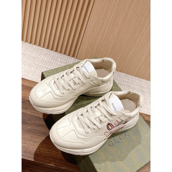 Gucci Sneakers