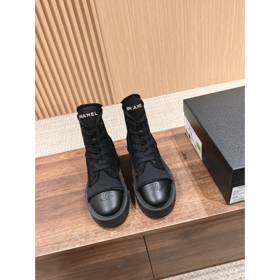 CHANEL Boots