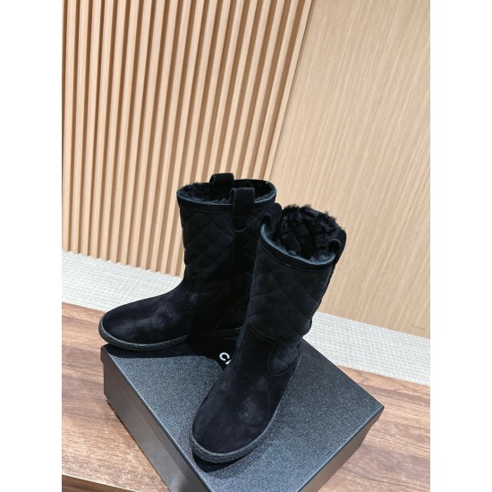 CHANEL Boots