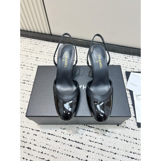 CHANEL Pumps and Slingbacks