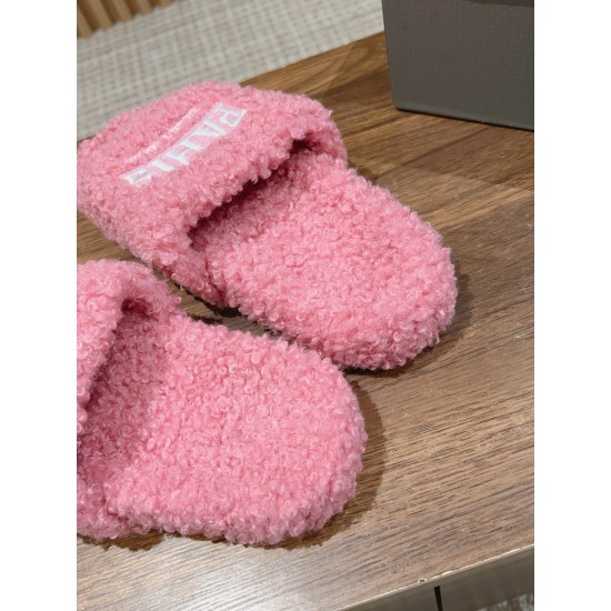  Balenciaga Slippers