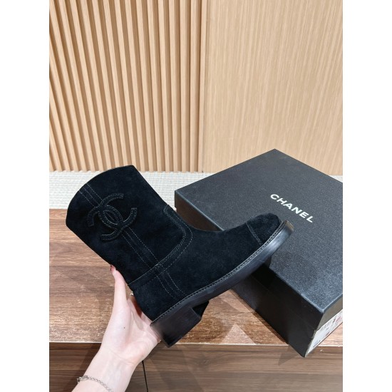 CHANEL Boots