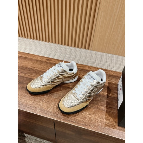 CHANEL Sneakers