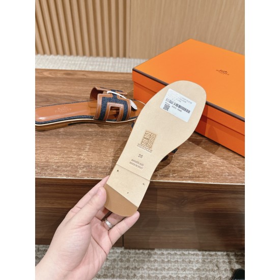 Hermes Slippers