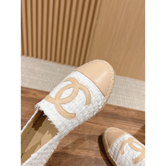 CHANEL Espadrilles