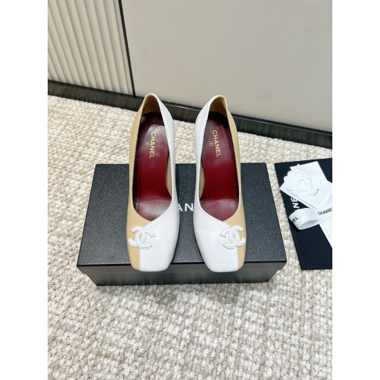 CHANEL Pumps and Slingbacks