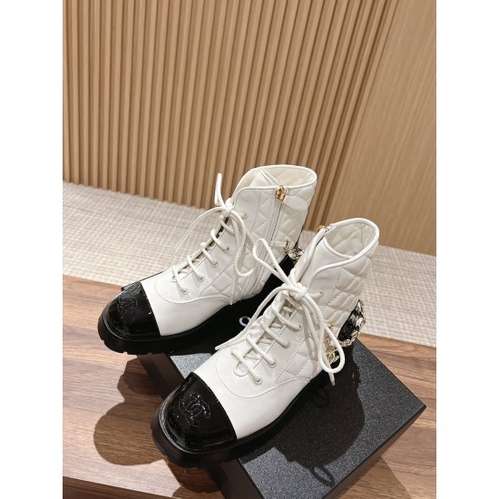 CHANEL Boots
