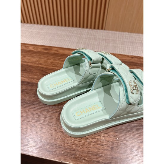 CHANEL Slippers