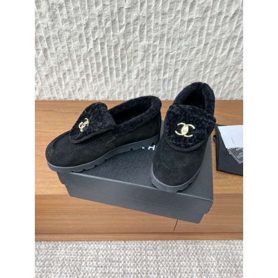 CHANEL Loafers