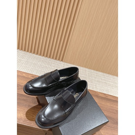 CHANEL Loafers