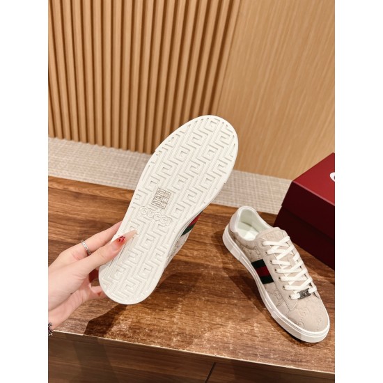 Gucci Sneakers
