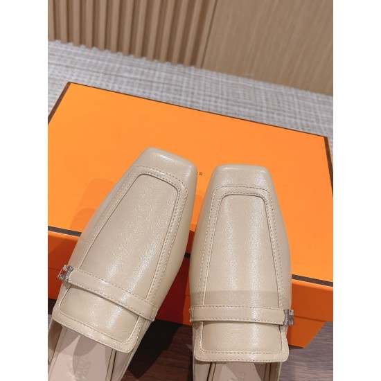 Hermes Iota mule