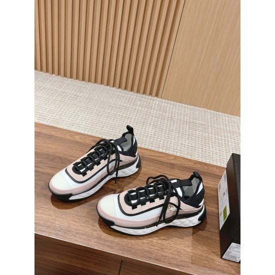 CHANEL Sneakers