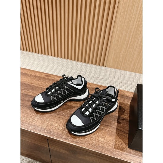 CHANEL Sneakers