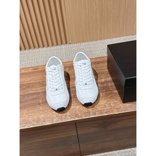 CHANEL Sneakers