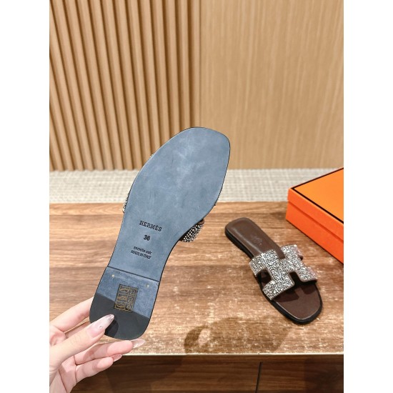 Hermes Slippers
