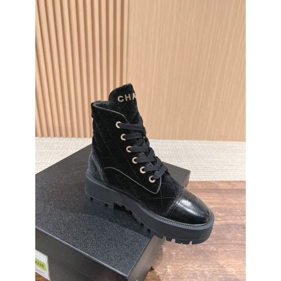 CHANEL Boots
