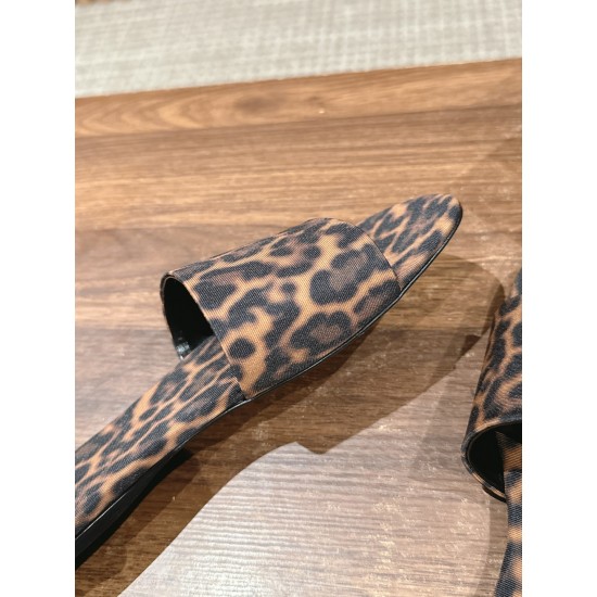 YSL Flats