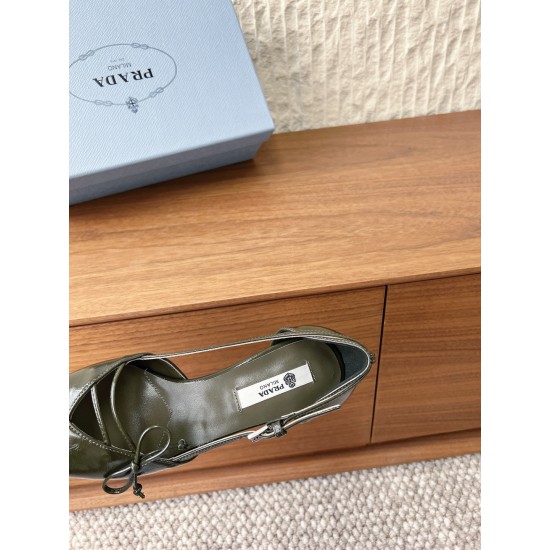Prada Pumps and ballerinas