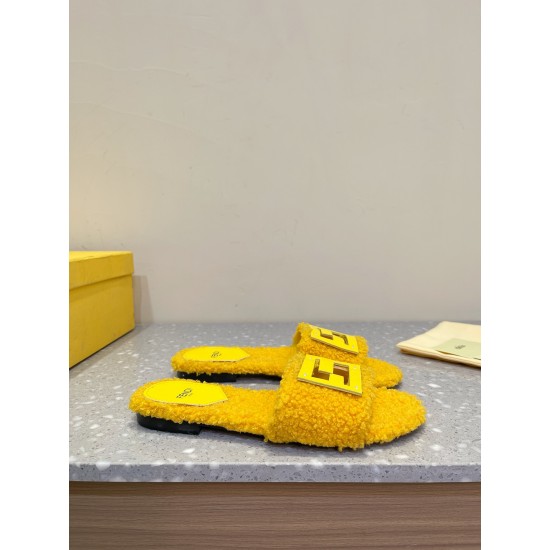 Fendi Slippers and sandals