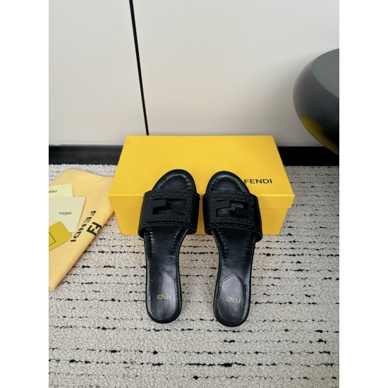 Fendi Slippers and sandals