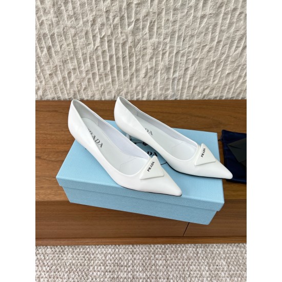 Prada Pumps and ballerinas