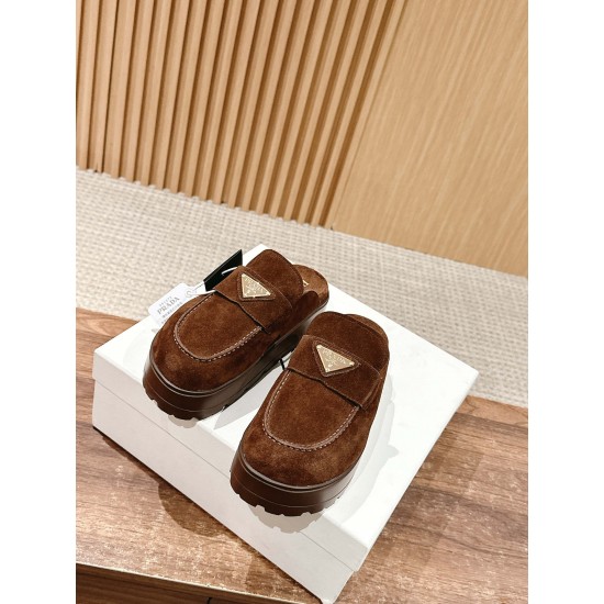 Prada Slippers and mules