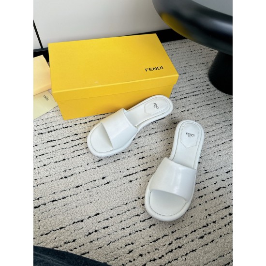Fendi Slippers and sandals