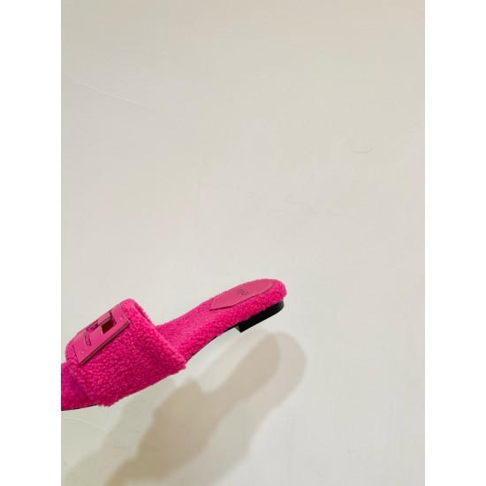 Fendi Slippers and sandals