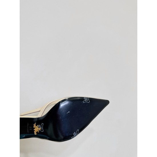 Prada Pumps and ballerinas