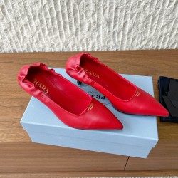 Prada Pumps and ballerinas