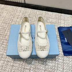 Prada Pumps and ballerinas