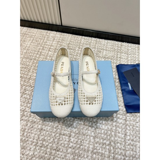 Prada Pumps and ballerinas