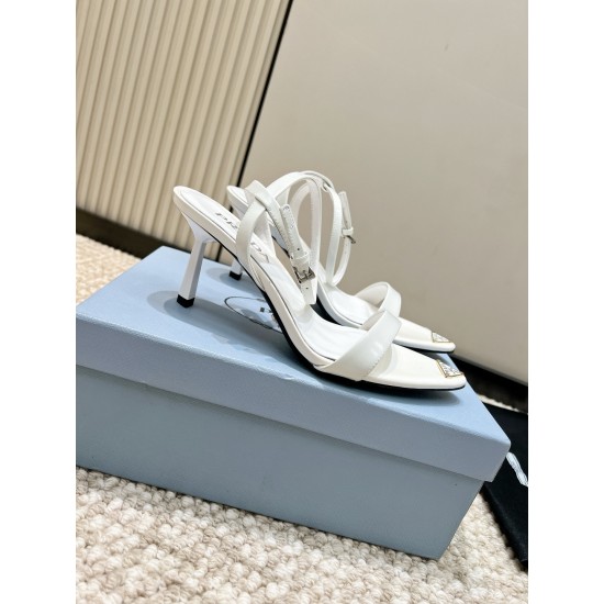 Prada Pumps and ballerinas