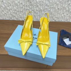 Prada Pumps and ballerinas