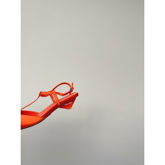 Prada Pumps and ballerinas