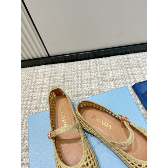 Prada Pumps and ballerinas